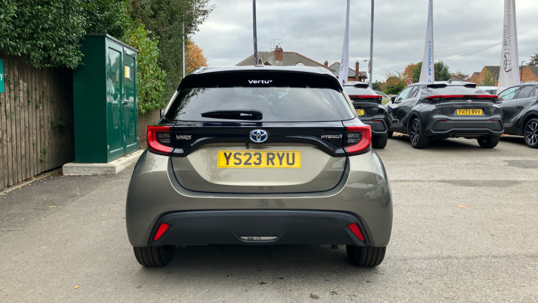 Toyota Yaris 1.5 Hybrid Design 5dr CVT Hybrid Hatchback